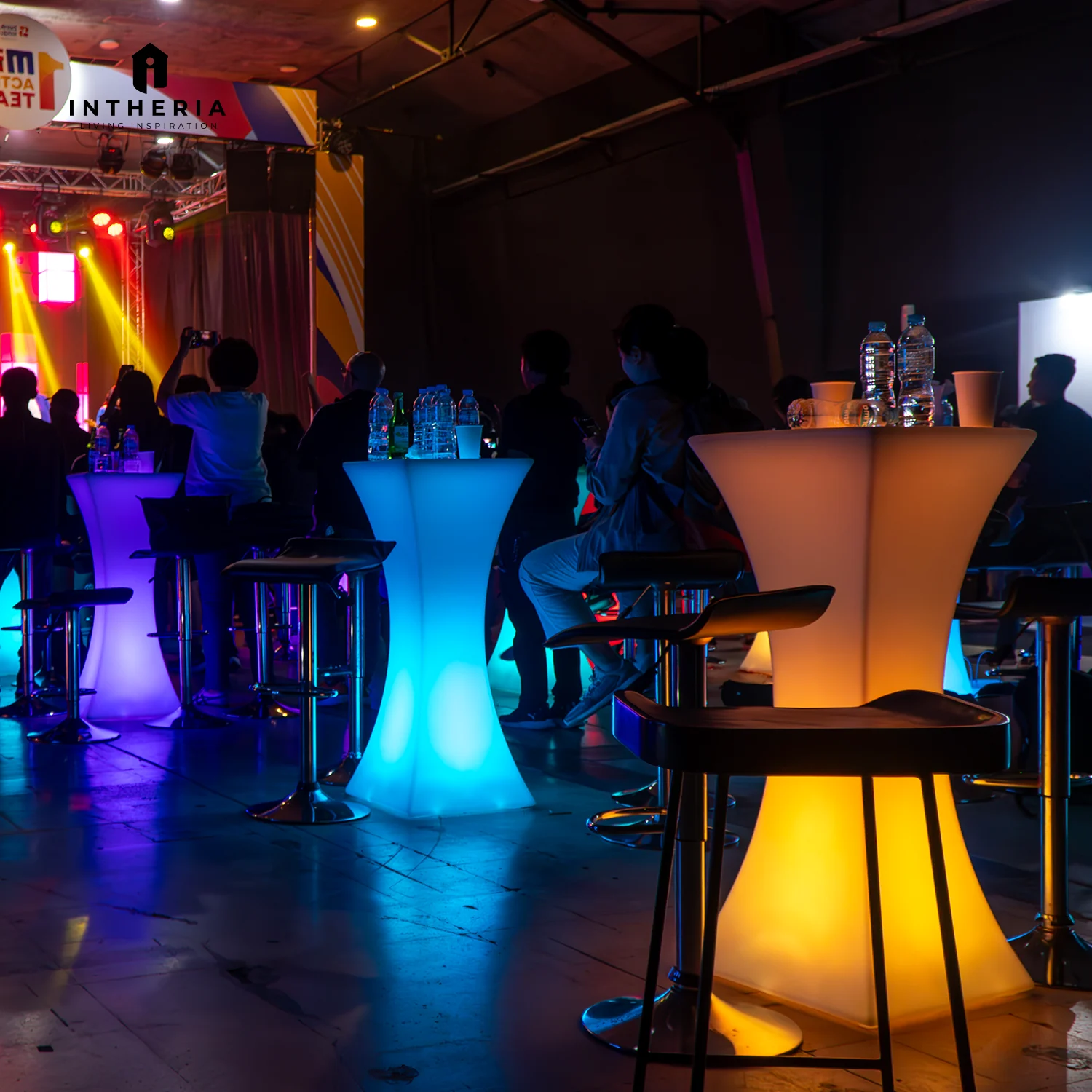 Meja koktail led migel
